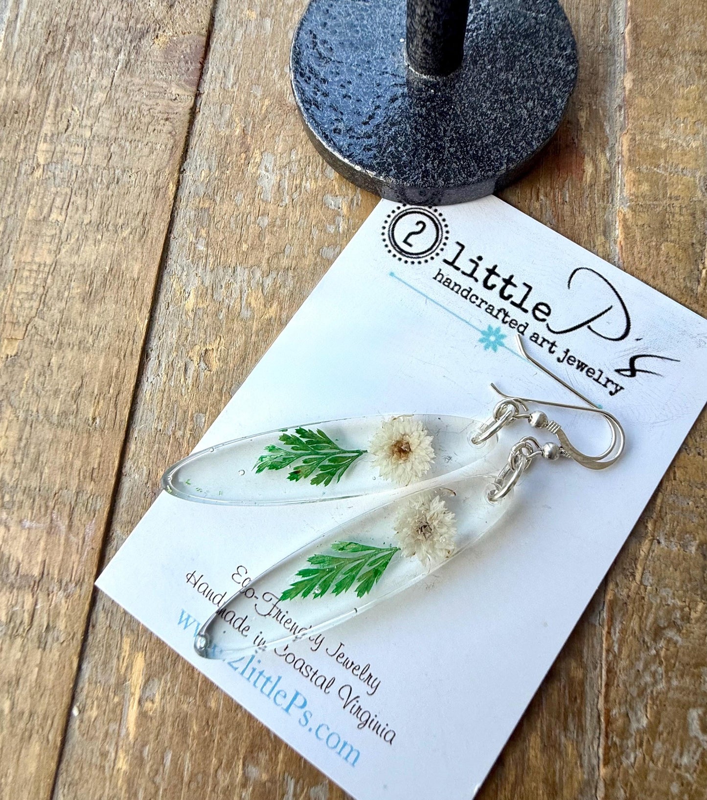 Pressed Flower Resin Earrings – Dainty Botanical Jewelry – Eco-Friendly, Handmade in Virginia