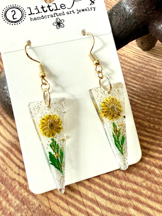 Real Dried Flower Resin Earrings – Handmade Gold Dangle Earrings with Yellow Blooms and Gold Flecks