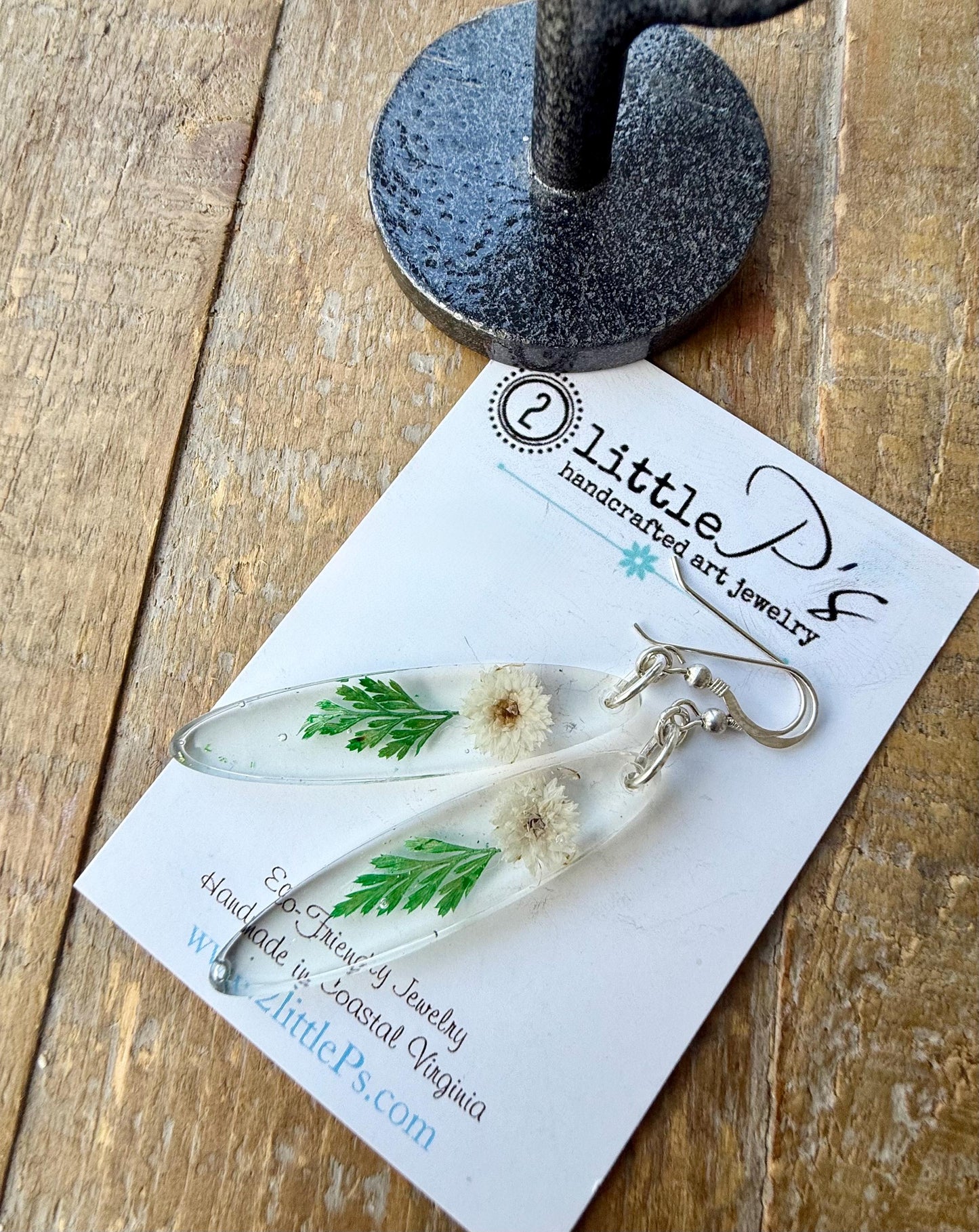 Pressed Flower Resin Earrings – Dainty Botanical Jewelry – Eco-Friendly, Handmade in Virginia