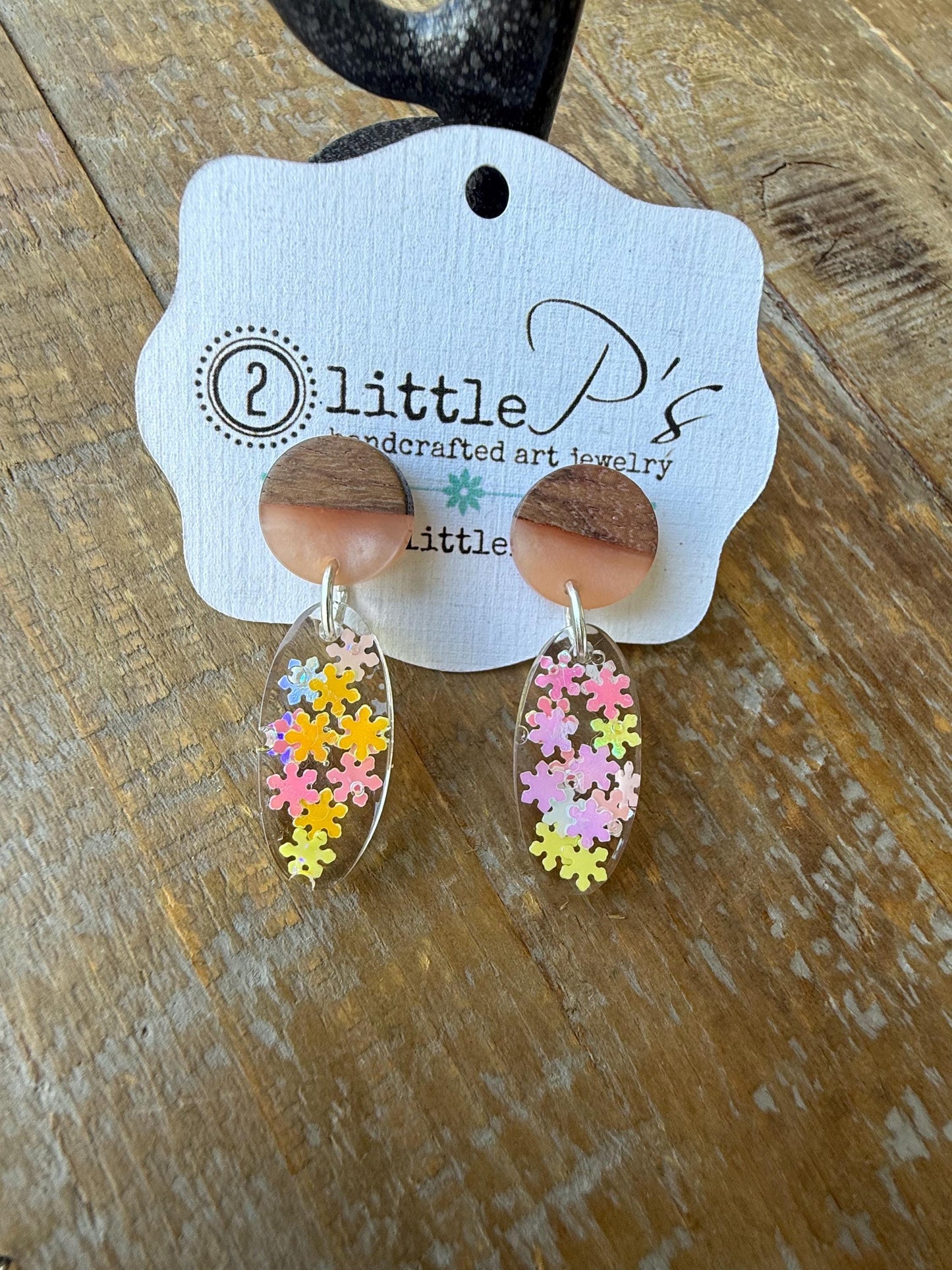 Handcrafted Resin Earrings with Colorful Confetti Flowers – Lightweight Wood & Resin Dangle Earrings