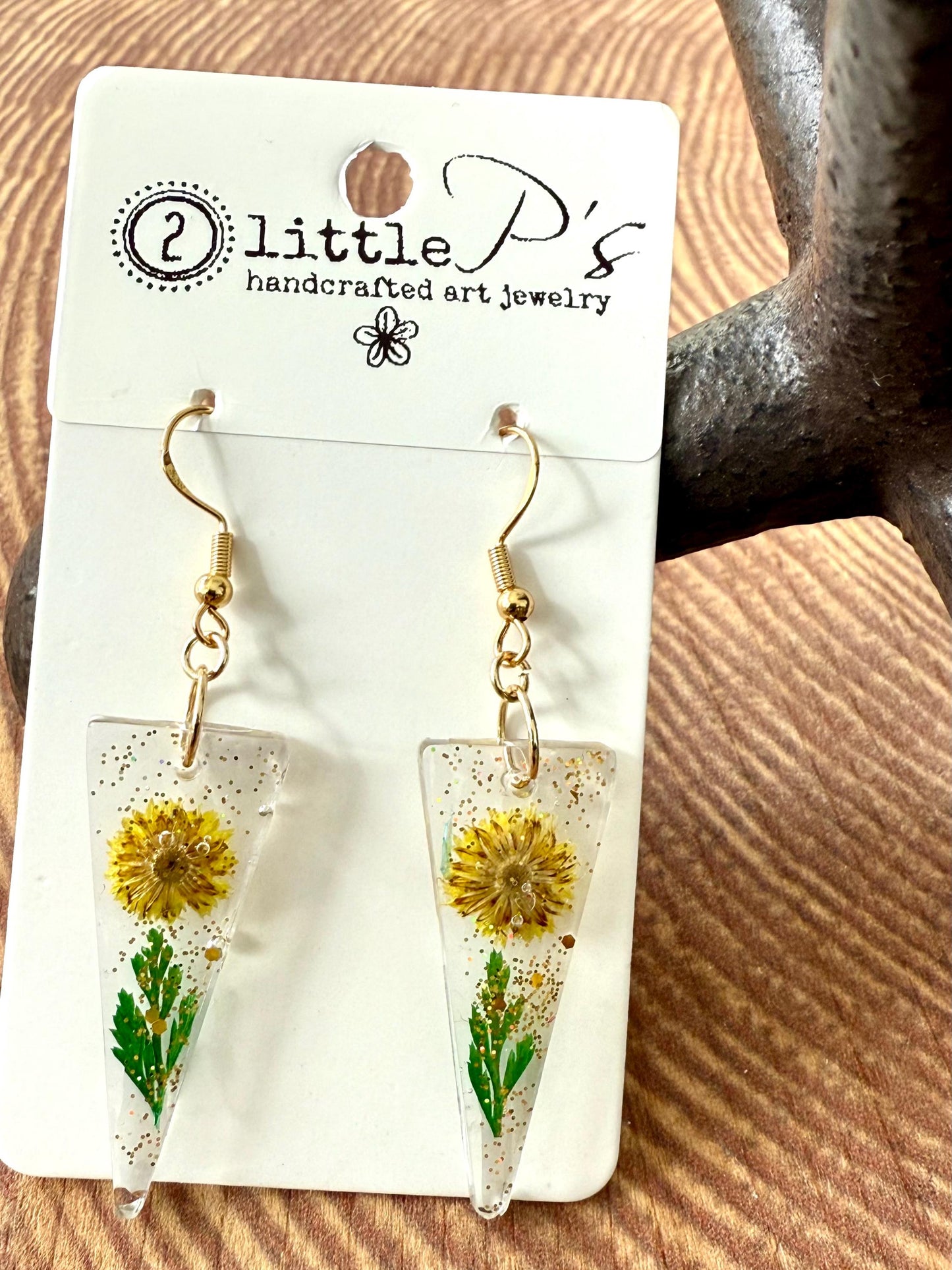 Real Dried Flower Resin Earrings – Handmade Gold Dangle Earrings with Yellow Blooms and Gold Flecks