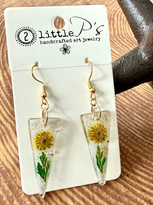 Real Dried Flower Resin Earrings – Handmade Gold Dangle Earrings with Yellow Blooms and Gold Flecks